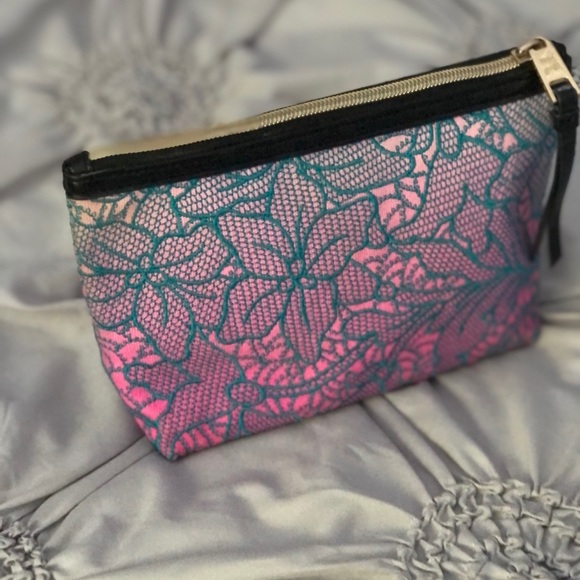Cosmetic bag - Picture 5 of 6